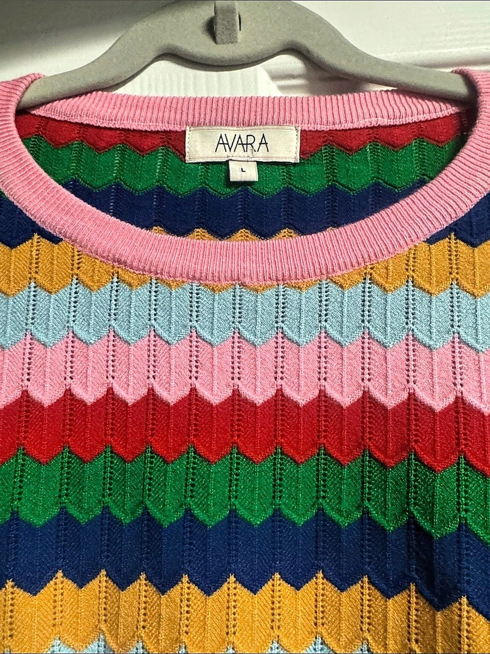 AVARA Multicolor Striped Crewneck Size Large Like New - Picture 5 of 5